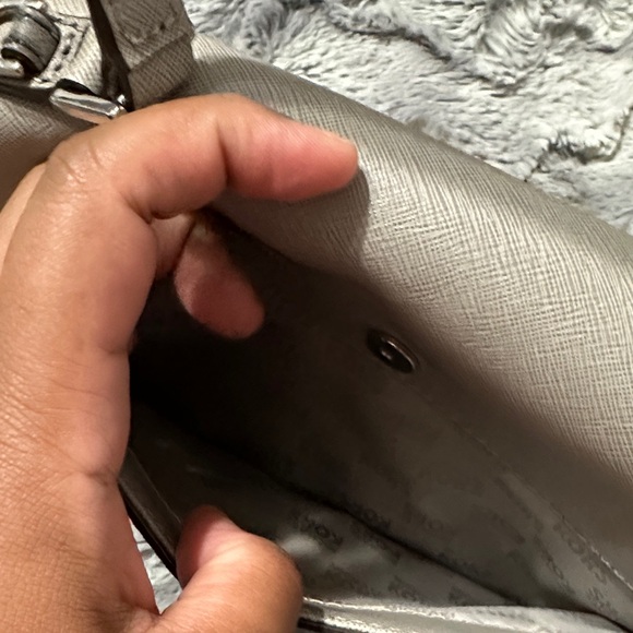 Michael Kors gray purse - Picture 5 of 11
